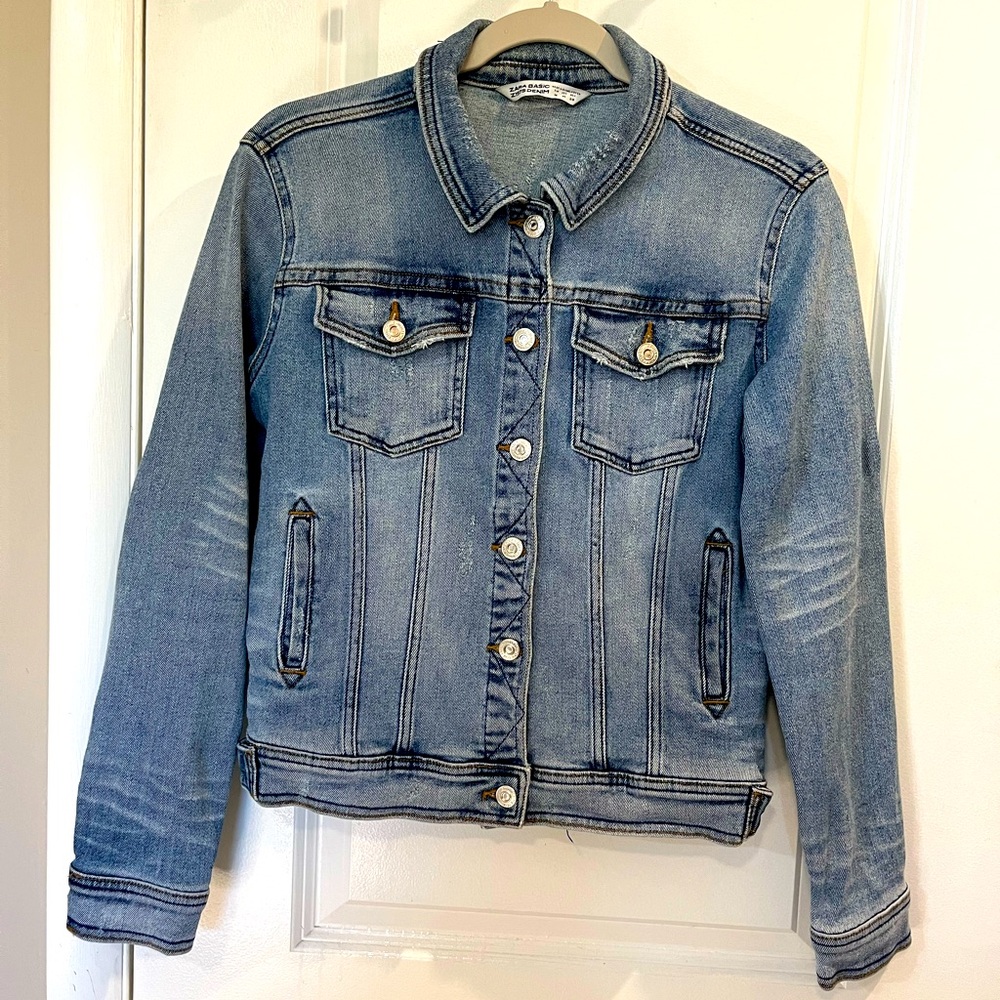 Zara Basic Z1975 Denim Trucker Jacket Distressed Denim Sz M Cropped Faded Blue